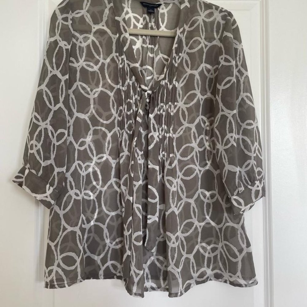 Banana Republic Blouse Size: Small